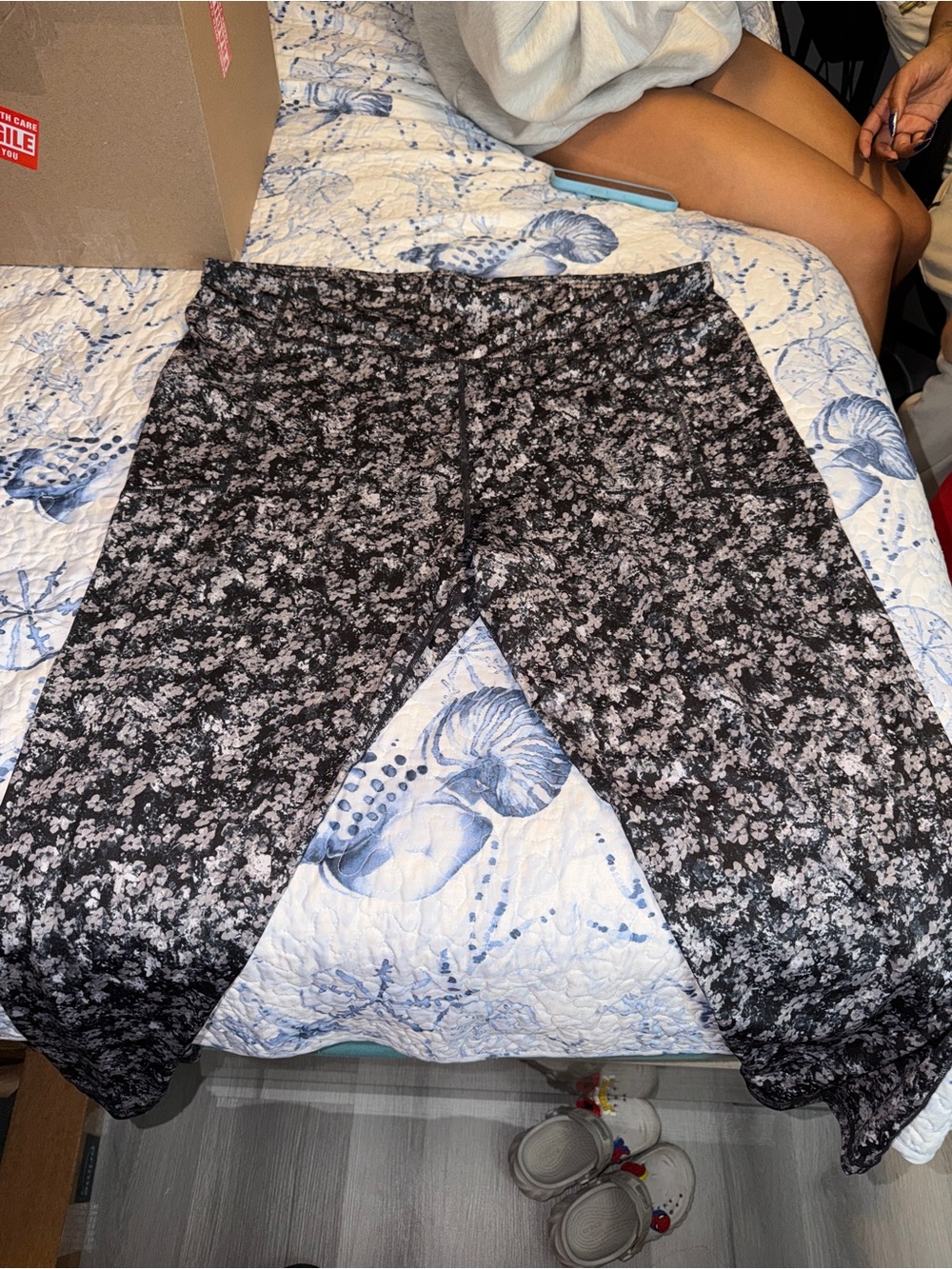 Black and Gray Floral Print Leggings